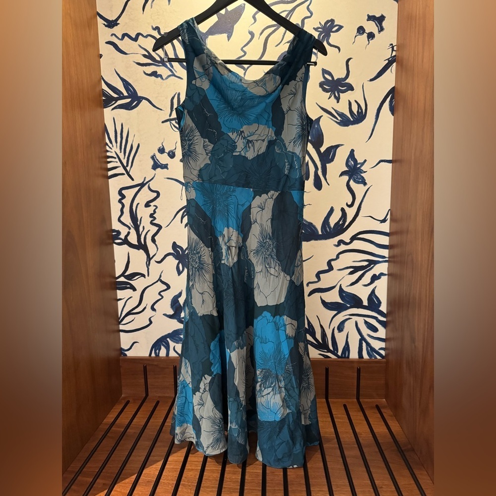 2000s Y2K Banana Republic Silk teal and gray floral dress size 2